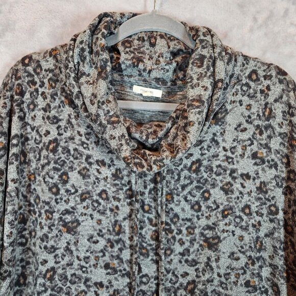 Maurices XL Leopard Print Cowl Neck Pullover Sweater Gray animal print soft warm - Picture 3 of 11